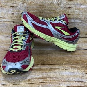 Brooks Launch Running Shoes Red Yellow Silver Lace Up 1200601B678 Women’s 8